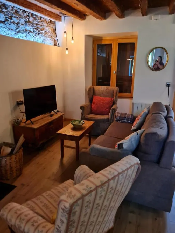 Casa Cristina De Les Villa Holiday home